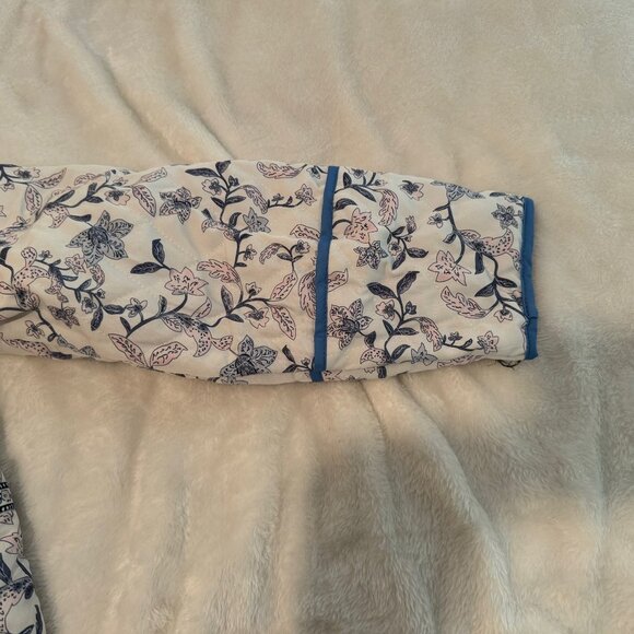 Reversible Quilted Cropped Floral Jacket Blues/White - Picture 6 of 12